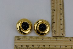 Casual Corner Gold Tone & Black Center Clip-on Earrings, SIgned, 29gr