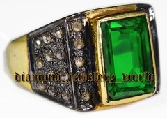 1.07ctw Rose Cut Diamond Emerald Studded Silver Victorian Stunning Ring Jewelry