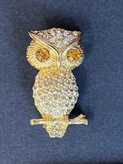 VTG Gold Rhinestone Owl Brooch Citrine Eyes Bird Pin 1.5” Mid Century Sparkle
