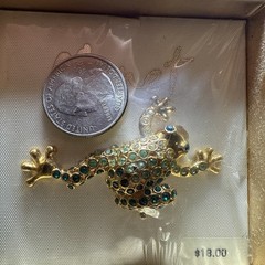 Monet pin brooch Frog rhinestones vintage unused 80’s Mint In Box