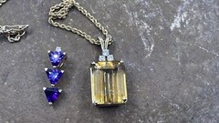 2 Ps Pedant 14K Yellow Gold Emerald Cut Citrine/Amethyst Chain Necklace 9.6 gr