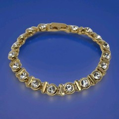 Clear Crystal Bezel Tennis Bracelet Gold Tone 7 Inches Vintage Unsigned Sparkly!