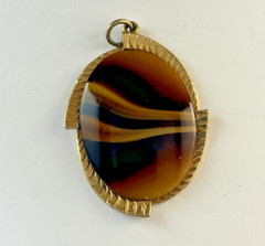 Vintage Pendant Tiger Eye Gold Tone Sarah Coventry