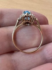 VINTAGE 10K YELLOW GOLD MARQUISE CUT BLUE TOPAZ AND DIAMONDS RING