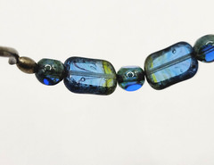 Vintage Blue Green Translucent Art Glass Necklace Wavy Silver Tone Alloy 18 in