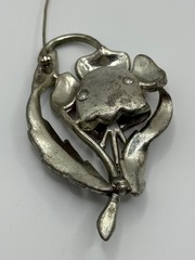 Vintage Coro Unsigned Enamel Pot Metal Rhinestone Flower Brooch Pin READ