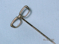 …Vintage Unusual Gold Tone Eye Glasses/Eyeglasses Design Stick Pin…