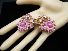 Vintage Miriam Haskell Sweater Guard Brooch: Horseshoe Cartouche Pink Brooch