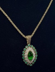 VTG GREEN RHINESTONE NECKLACE EARRINGS MARQUISE SHAPED ART DECO GOLD TONE CHAIN