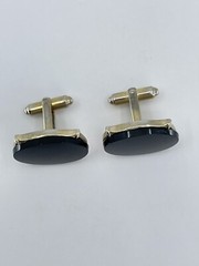 Vintage Black Onyx mens cufflinks oval gold tone bullet back 7/8″
