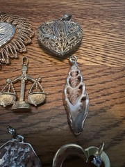 Vintage To Modern 20 Piece Lot Gold Tone Pendants Charms Hearts Bees Turtle Hand