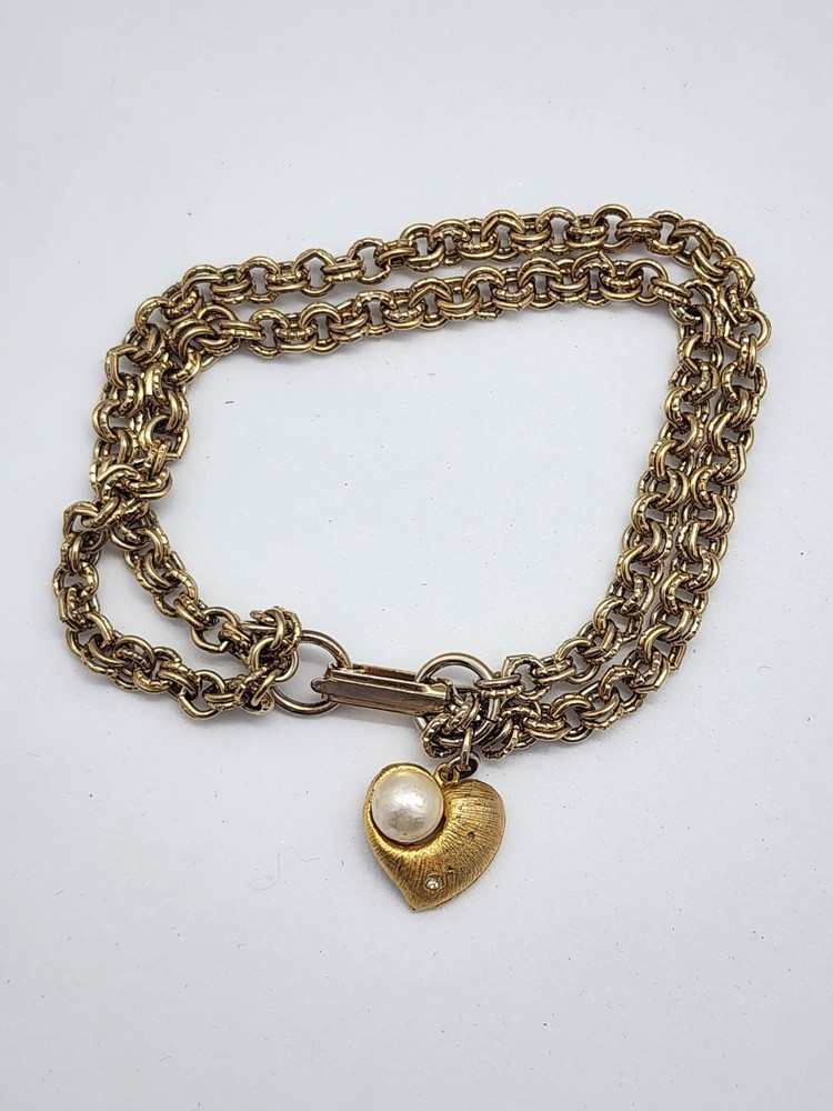 Vintage Style Chunky Gold Textured Link Bracelet with Pearl Heart Charm