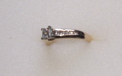 14 KT SOLID GOLD SIZE 5.25 DIAMOND RING 3.0 GRAMS .52 TDW DIAMOND RING