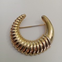 Vintage Goldtone Brooch pin Statement Costume Jewlery FLAWED-tarnished
