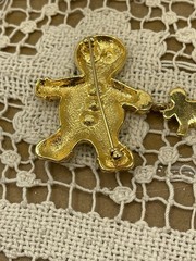 Vintage Gingerbread Man Liz Claiborne Christmas Pin Brooch Gold Tone