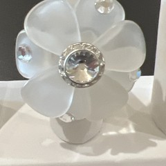 Lucite Plastic Flower Ring Size 7