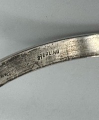 VINTAGE 1970’S HAND WROUGHT IC STERLING SILVER 925 BANGLE BRACELET 33.9
