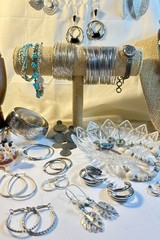 Southwestern/Native Style 100+Piece Lot with 2+Lbs of VTG to Modern Jewelry.