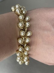 Vintage TRIFARI Serrated Rope Gold Tone Signed BRACELET Faux Pearl 6.25in
