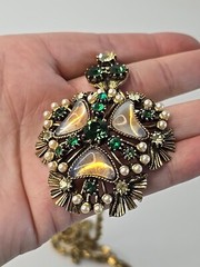 VTG Florenza Jeweled Gold Necklace Green Rhinestone Pearl Beauty Signed Italian