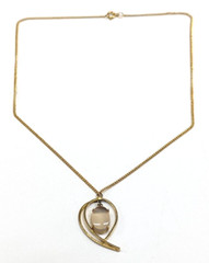 Vintage Opalescent Glass Gold Tone Swirl Surround Pendant Chain Necklace 18″