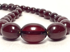 Vintage Cherry Red Bakelite Graduated Bead Necklace 35″ Tested 62g Art Deco