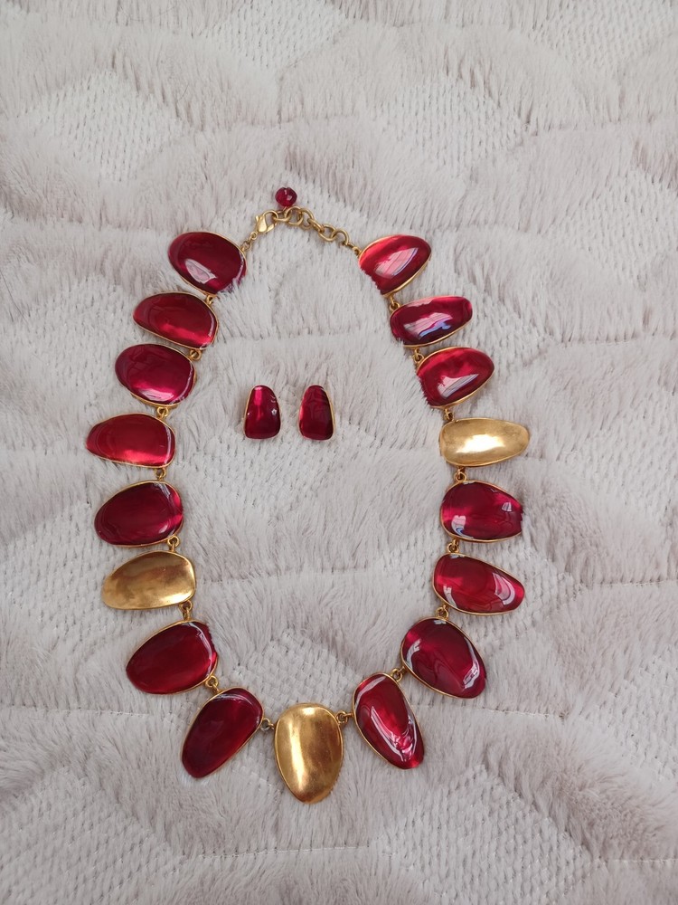 Vintage Red & Gold Tone Choker Necklace & Earrings Set Statement Costume Jewelry