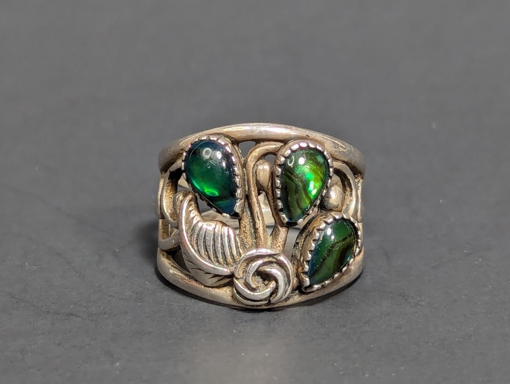 Vintage Wheeler Manufacturer Sterling Silver Abalone Ring Size 5.25