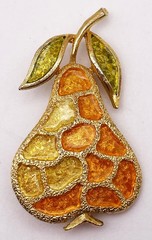 VTG Linda Gal Pear Fruit Brooch Pin Marked Orange Yellow Gold Tone 2″