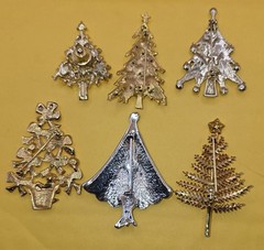 ~VINTAGE 6 RHINESTONE ENAMEL JEWELRY CHRISTMAS TREE HOLIDAY PIN BROOCH LOT~