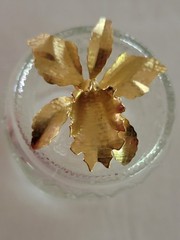 Vtg Gold Tone 2 Inch Iris Orchid Brooch