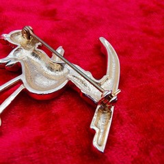 Vintage Skier Brooch Pin Gold Tone Rhinestone Encrusted Green Red Enamel Winter
