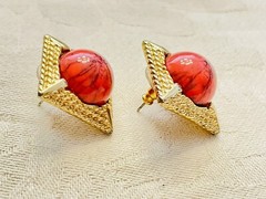 Designer M Jent Signed Faux Round Coral Cab Gold Tone Square Pierced Earrings