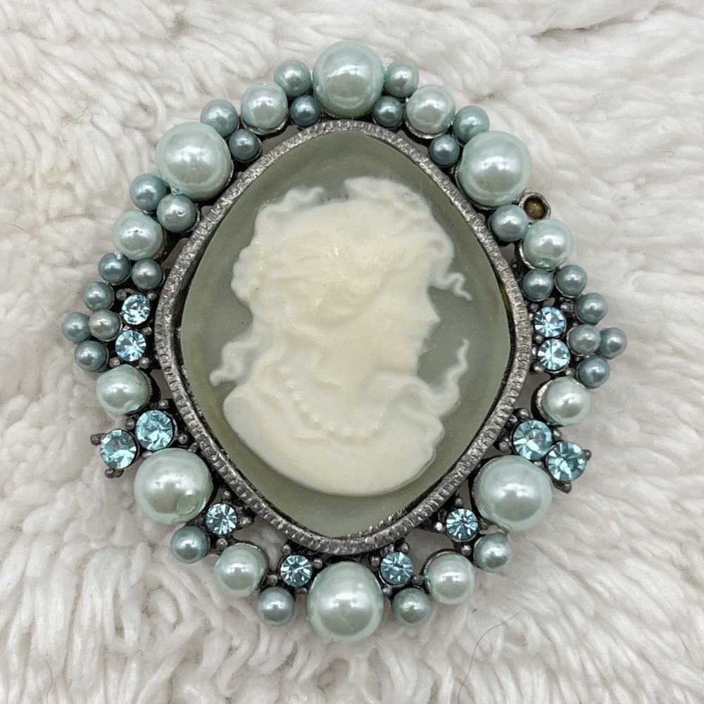Vintage Blue Cameo Brooch Faux Pearl Rhinestone Silver Tone AS IS 1.75″