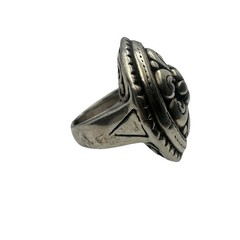 Vintage 925 Sterling Silver Domed Concho Style Floral Statement Ring Size 7.5