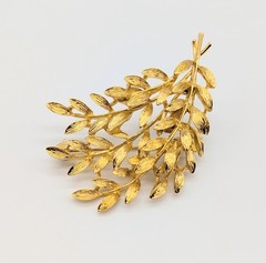 Leaves Leaf Brooch Pin Brushed Gold Tone Fall Autumn Foliage