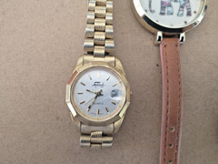 Lot of 20 watches vintage,retro,modern,costume,dress,casual,classic,newbattery’s