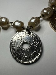 Vintage Handmade 7″ Coin Bracelet w/ 7 Coins Africa India 1947-1957 Faux Pearls