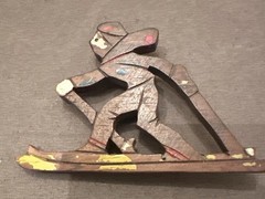 Vintage Ski Pin Wooden Hand Carved Painted Brooch Pin WONDERFUL 💕