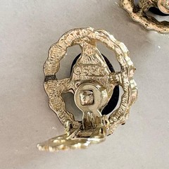 1970s USA Vintage Cameo-Style Earrings With SFG Stamp – Classical