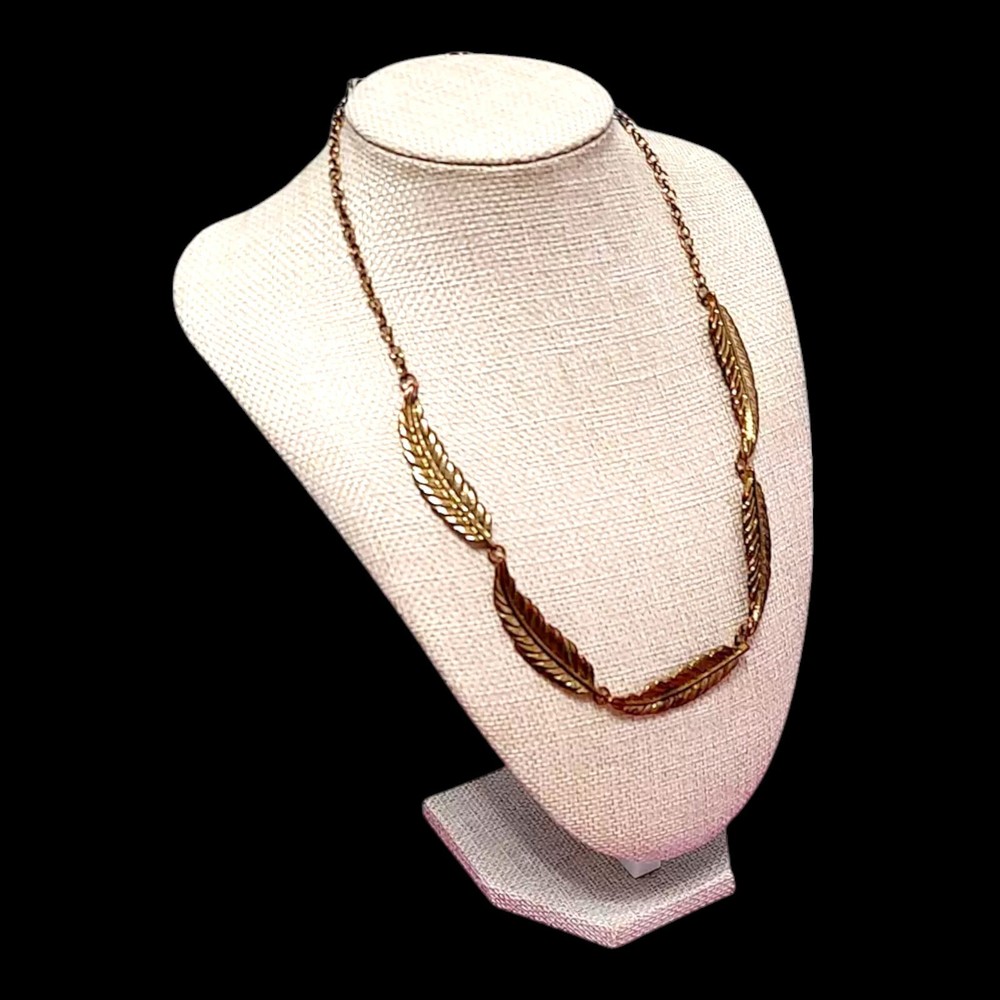 VTG Gold Tone Shining Feathers Everyday Statement Necklace 20″