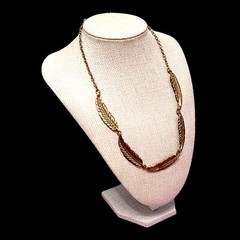 VTG Gold Tone Shining Feathers Everyday Statement Necklace 20″
