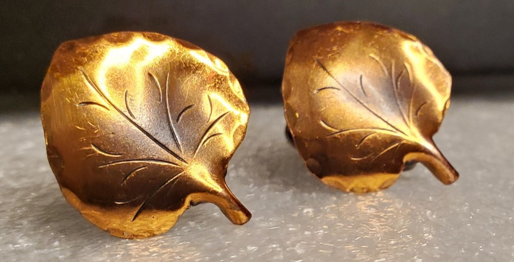 Vtg Stuart NYE Sterling Silver Copper Leaf Screwback Hand Wrought Studs – Nature