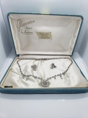 Vtg Glamour Jewels By Lustern Rhodium Plated And Rhinestone Necklace Set In Box