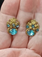 Art Deco Czech Aqua Blue Stone Earrings Flower Basket Gold Tone Screw Back