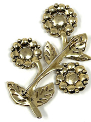Liz Claiborne Pearl Flower brooch Signed LC Green Rhinestone