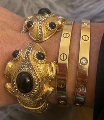 VINTAGE 60s Ciner Double Frogs Signed Gold Plated Bracelet