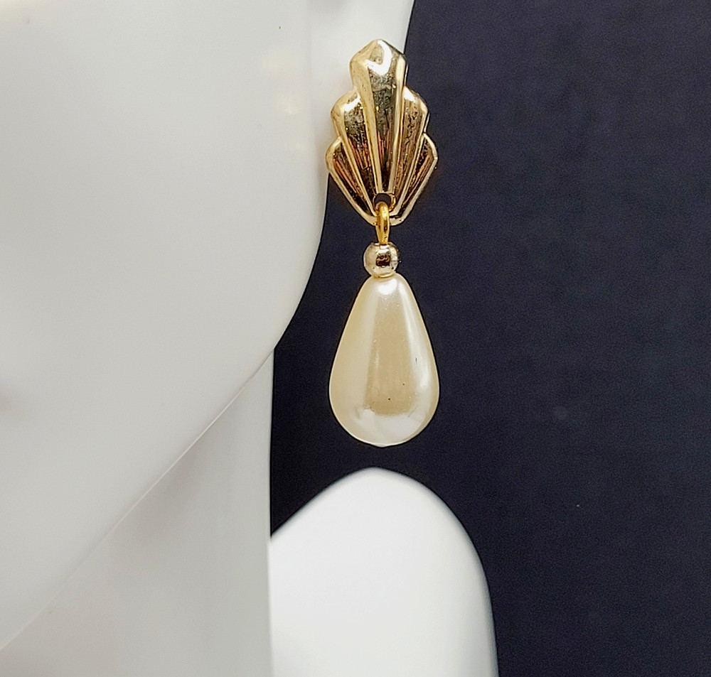 Art Deco Style Faux Pearl Teardrop Gold Tone Scallop Fan Classy Mermaid Earrings