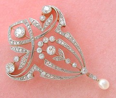 ANTIQUE EDWARDIAN NOUVEAU 2.46 ctw DIAMOND 18K PLATINUM BROOCH or PENDANT 1915