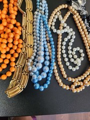 vintage costume jewelry lot of 28 in beautiful box